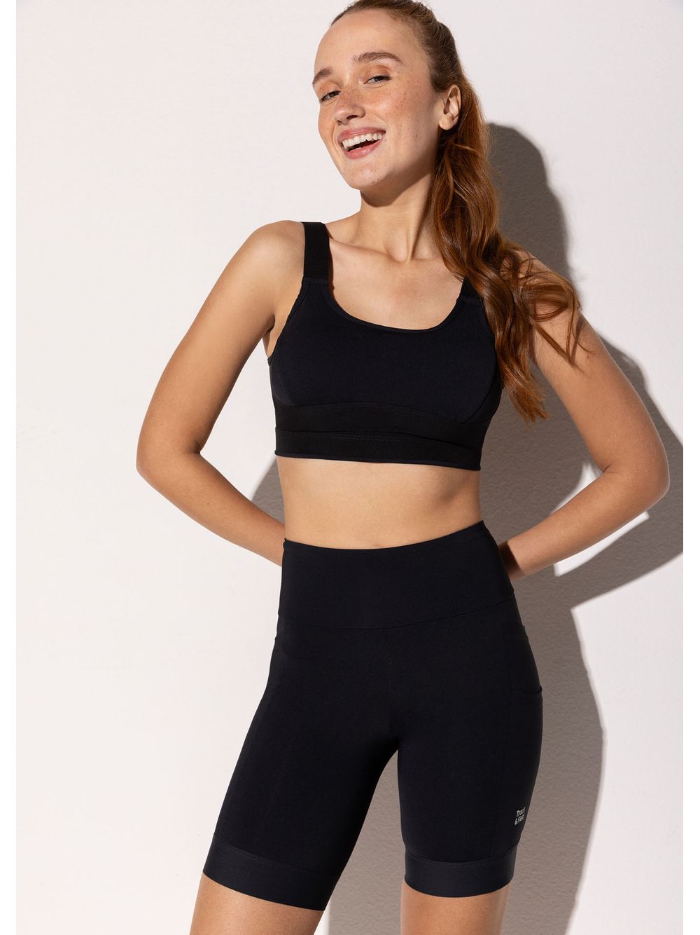 Track&Field — Bermuda Feminina Slim 5 Bolsos Pro Run
