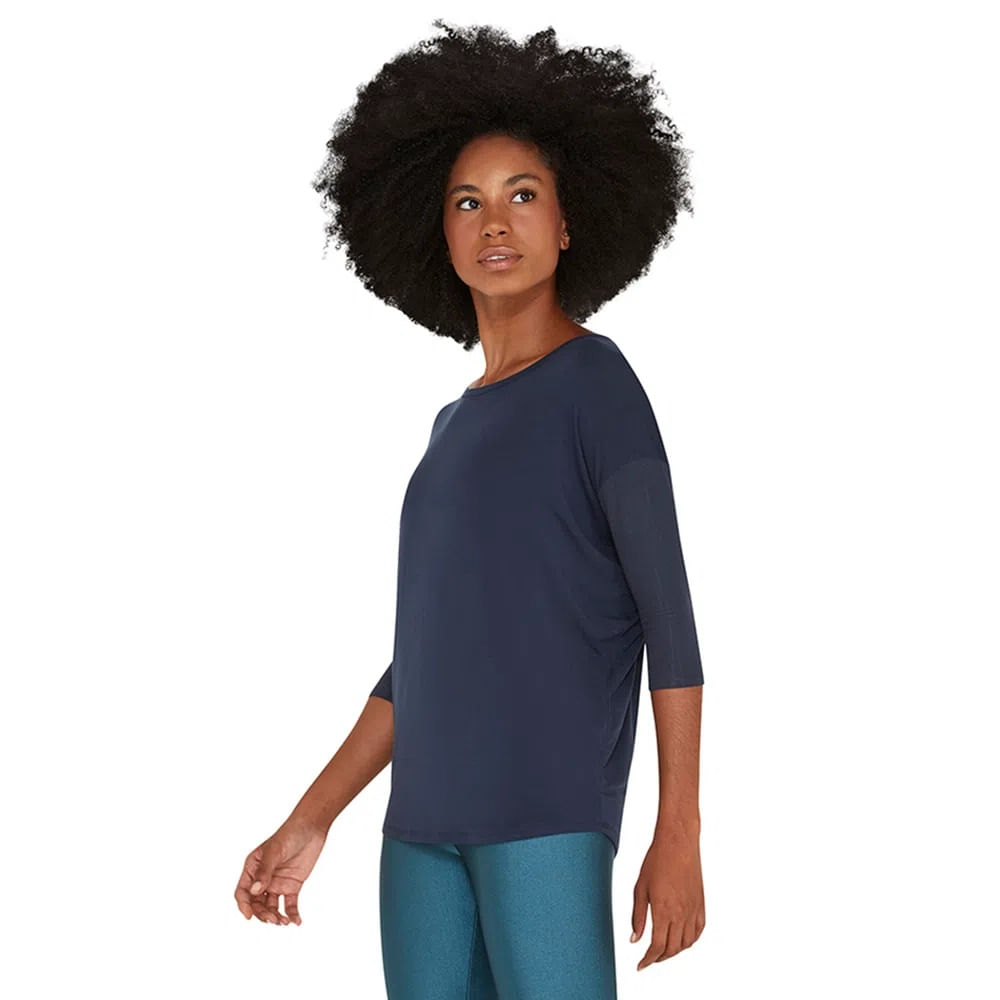 Camiseta Feminina Manga Longa Morcego