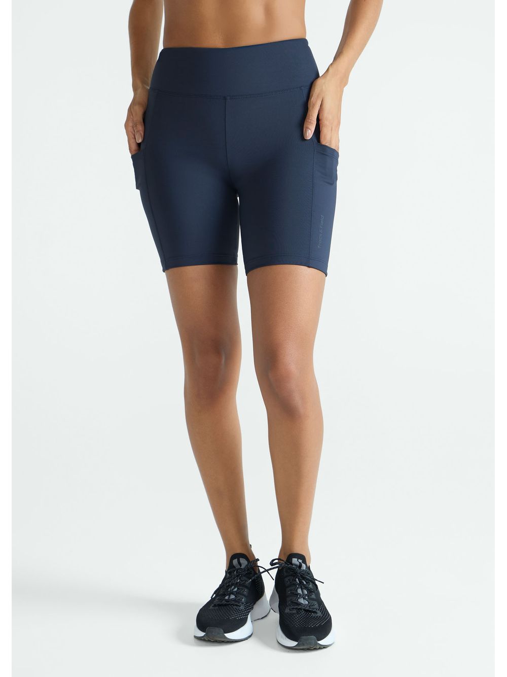 Track&Field — Bermuda Slim Feminino Bolsos