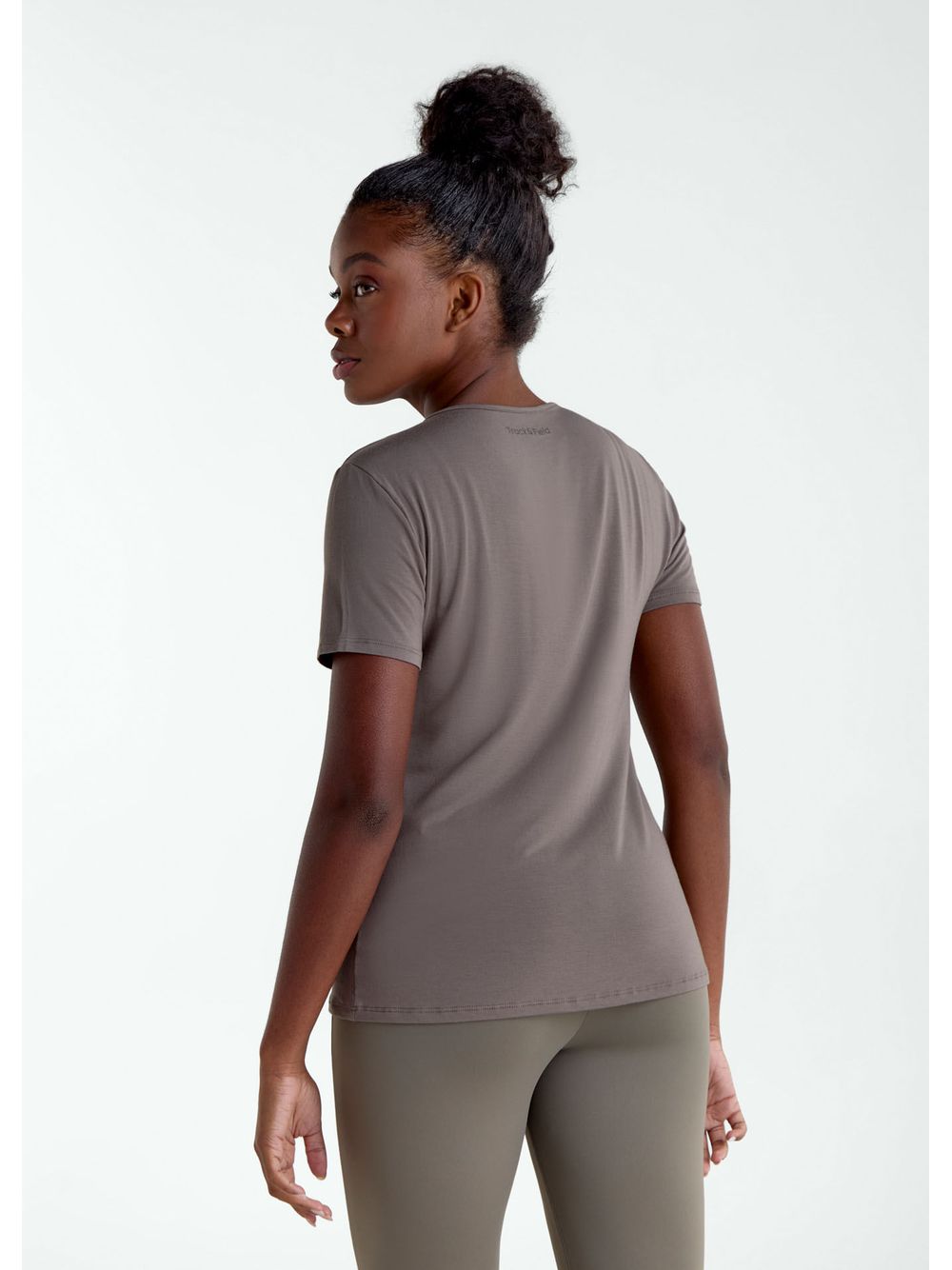 Track&Field — Camiseta Feminina Manga Curta Soft