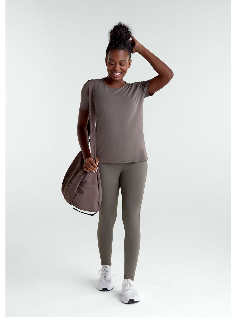 Track&Field — Camiseta Feminina Manga Curta Soft